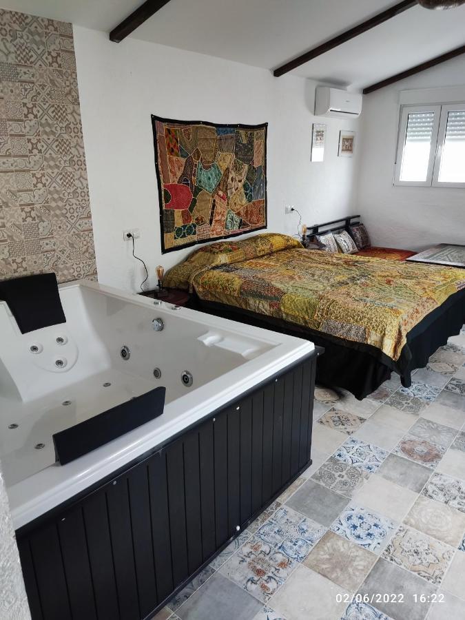 Villa Egipto Con Jacuzzi Y Piscina Climatizada 奇克拉纳－德拉弗龙特拉 外观 照片