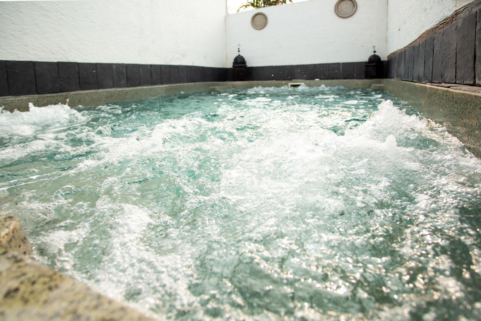 Villa Egipto Con Jacuzzi Y Piscina Climatizada 奇克拉纳－德拉弗龙特拉 外观 照片